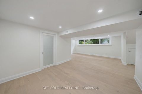 Photo 31 at 521 Grand Boulevard, FA Falgarwood, Oakville