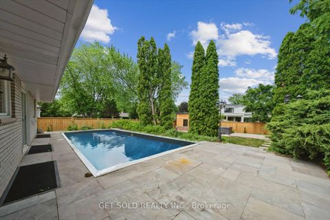 Photo 40 at 521 Grand Boulevard, FA Falgarwood, Oakville