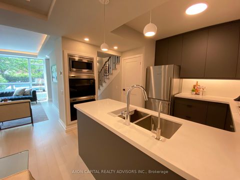 Photo 11 at 59 Mcmurrich Street, Annex, Toronto