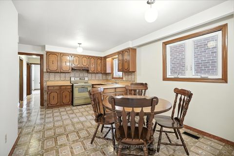 Photo 8 at 72 Fred Bland Crescent, Eglinton East, Toronto