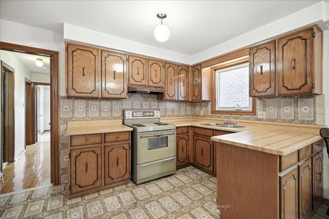 Photo 9 at 72 Fred Bland Crescent, Eglinton East, Toronto