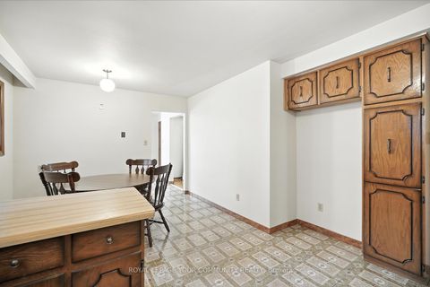 Photo 10 at 72 Fred Bland Crescent, Eglinton East, Toronto