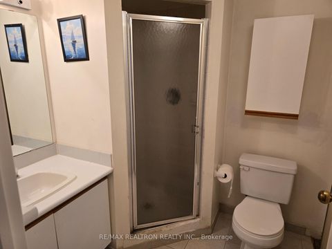 Photo 2 at 1014 - 160 Alton Tower Circle, Milliken, Toronto