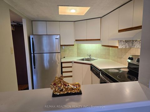 Photo 13 at 1014 - 160 Alton Tower Circle, Milliken, Toronto
