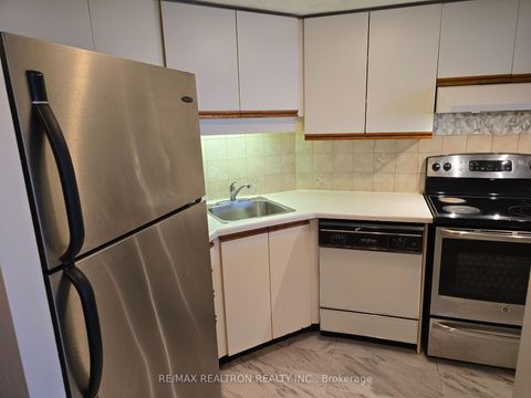 Photo 14 at 1014 - 160 Alton Tower Circle, Milliken, Toronto