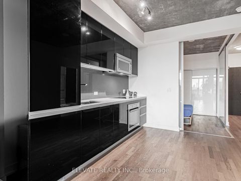 Photo 5 at 924 - 20 Minowan Miikan Lane, Little Portugal, Toronto