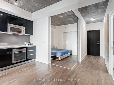 Photo 9 at 924 - 20 Minowan Miikan Lane, Little Portugal, Toronto