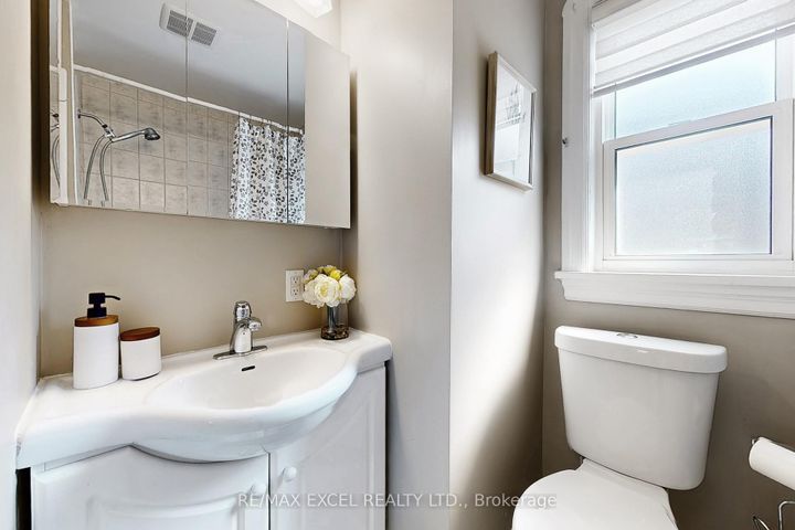 Photo 14 at 340 Bruce Street, Central, Oshawa