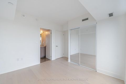 Photo 18 at 2607 - 955 Bay Street, Bay Street Corridor, Toronto Photo 18 at 2607 - 955 Bay Street, Bay Street Corridor, Toronto