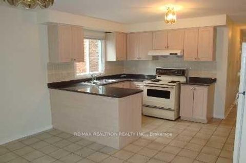 Photo 1 at 56 Portofino Court, Yorkhill, Vaughan