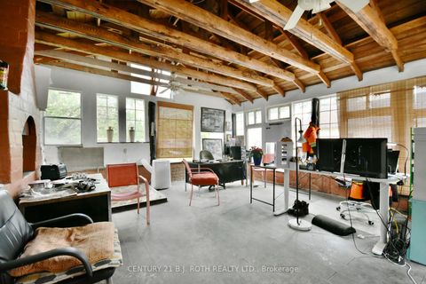 Photo 14 at 1231 10th Line, Rural Innisfil, Innisfil Photo 14 at 1231 10th Line, Rural Innisfil, Innisfil