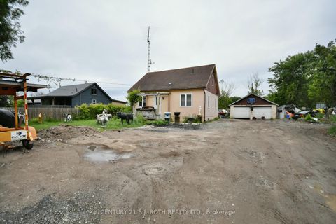 Photo 18 at 1231 10th Line, Rural Innisfil, Innisfil Photo 18 at 1231 10th Line, Rural Innisfil, Innisfil