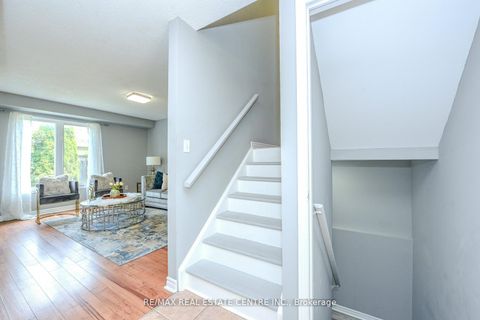 Photo 18 at 2155 Peachtree Lane, WM Westmount, Oakville