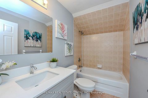 Photo 23 at 2155 Peachtree Lane, WM Westmount, Oakville
