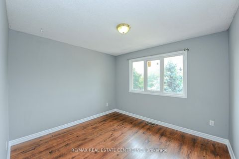 Photo 24 at 2155 Peachtree Lane, WM Westmount, Oakville