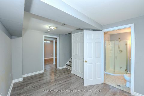 Photo 34 at 2155 Peachtree Lane, WM Westmount, Oakville