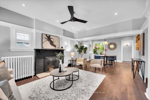 Photo 4 at 206 Howard Park Avenue, Swansea, Toronto