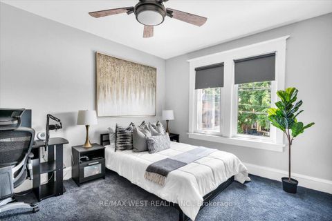 Photo 28 at 206 Howard Park Avenue, Swansea, Toronto