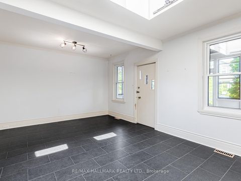 Photo 3 at 244 King Edward Avenue, Lumsden, Toronto