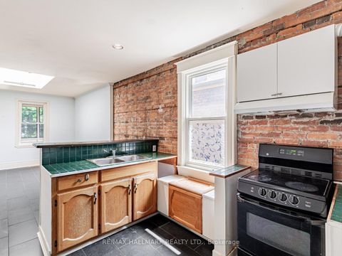 Photo 9 at 244 King Edward Avenue, Lumsden, Toronto