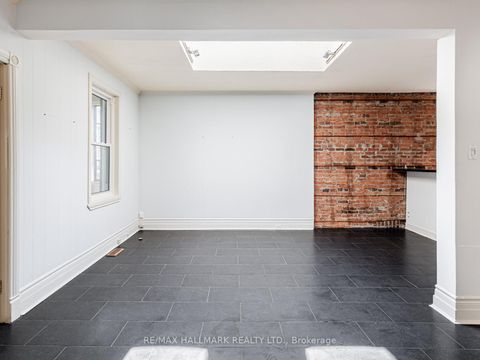 Photo 10 at 244 King Edward Avenue, Lumsden, Toronto