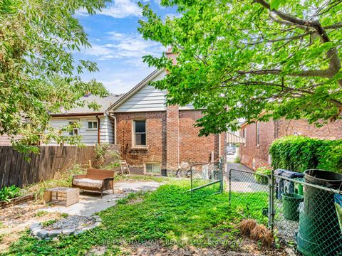 Photo 26 at 244 King Edward Avenue, Lumsden, Toronto