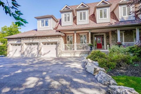 Photo 2 at 17 Duncton Wood Crescent, Hills of St Andrew, Aurora
