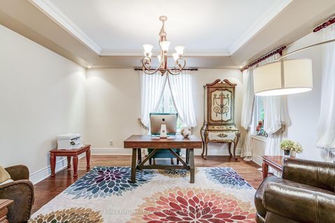 Photo 5 at 17 Duncton Wood Crescent, Hills of St Andrew, Aurora