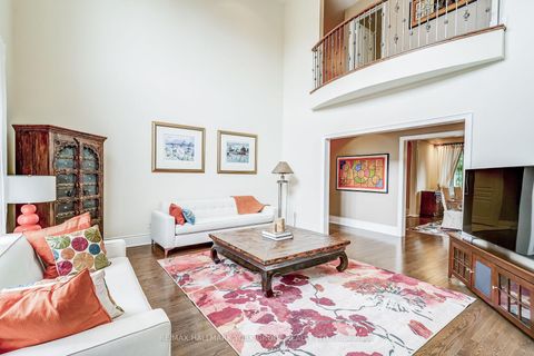 Photo 9 at 17 Duncton Wood Crescent, Hills of St Andrew, Aurora