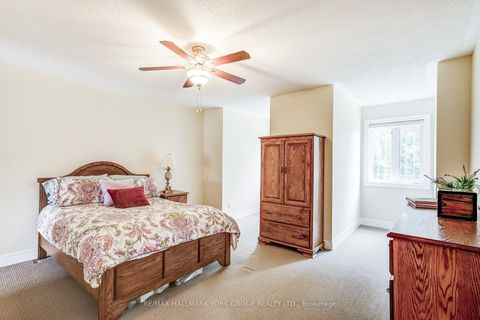 Photo 25 at 17 Duncton Wood Crescent, Hills of St Andrew, Aurora