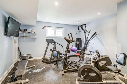 Photo 36 at 17 Duncton Wood Crescent, Hills of St Andrew, Aurora