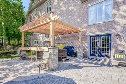 Photo 39 at 17 Duncton Wood Crescent, Hills of St Andrew, Aurora