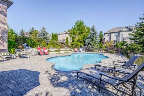 Photo 41 at 17 Duncton Wood Crescent, Hills of St Andrew, Aurora