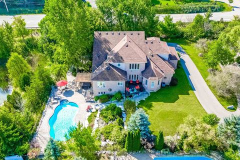 Photo 48 at 17 Duncton Wood Crescent, Hills of St Andrew, Aurora