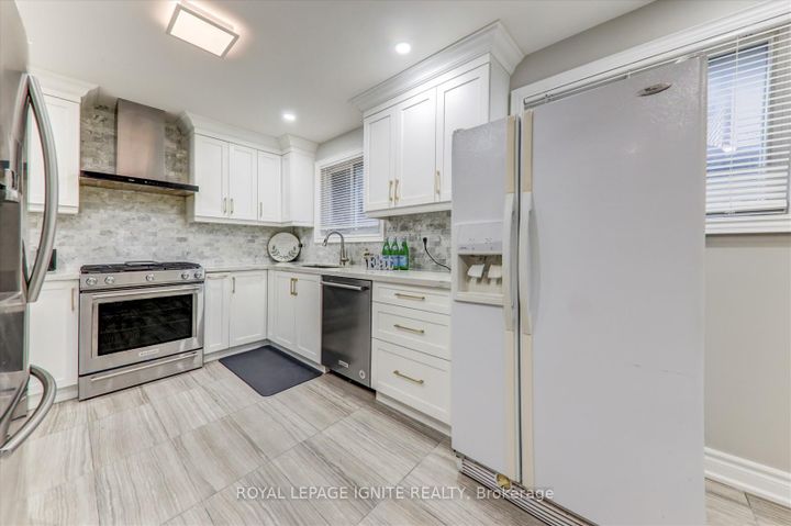 Photo 10 at 42 Fireside Drive, Rouge E11, Toronto
