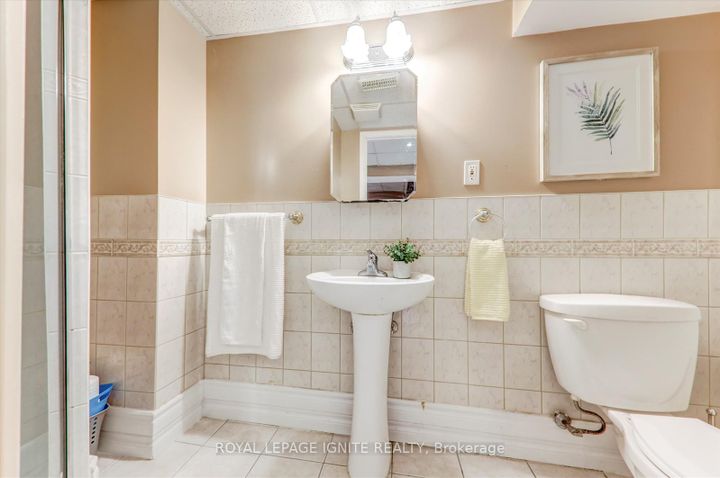 Photo 32 at 42 Fireside Drive, Rouge E11, Toronto