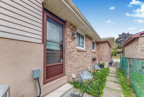 Photo 34 at 42 Fireside Drive, Rouge E11, Toronto