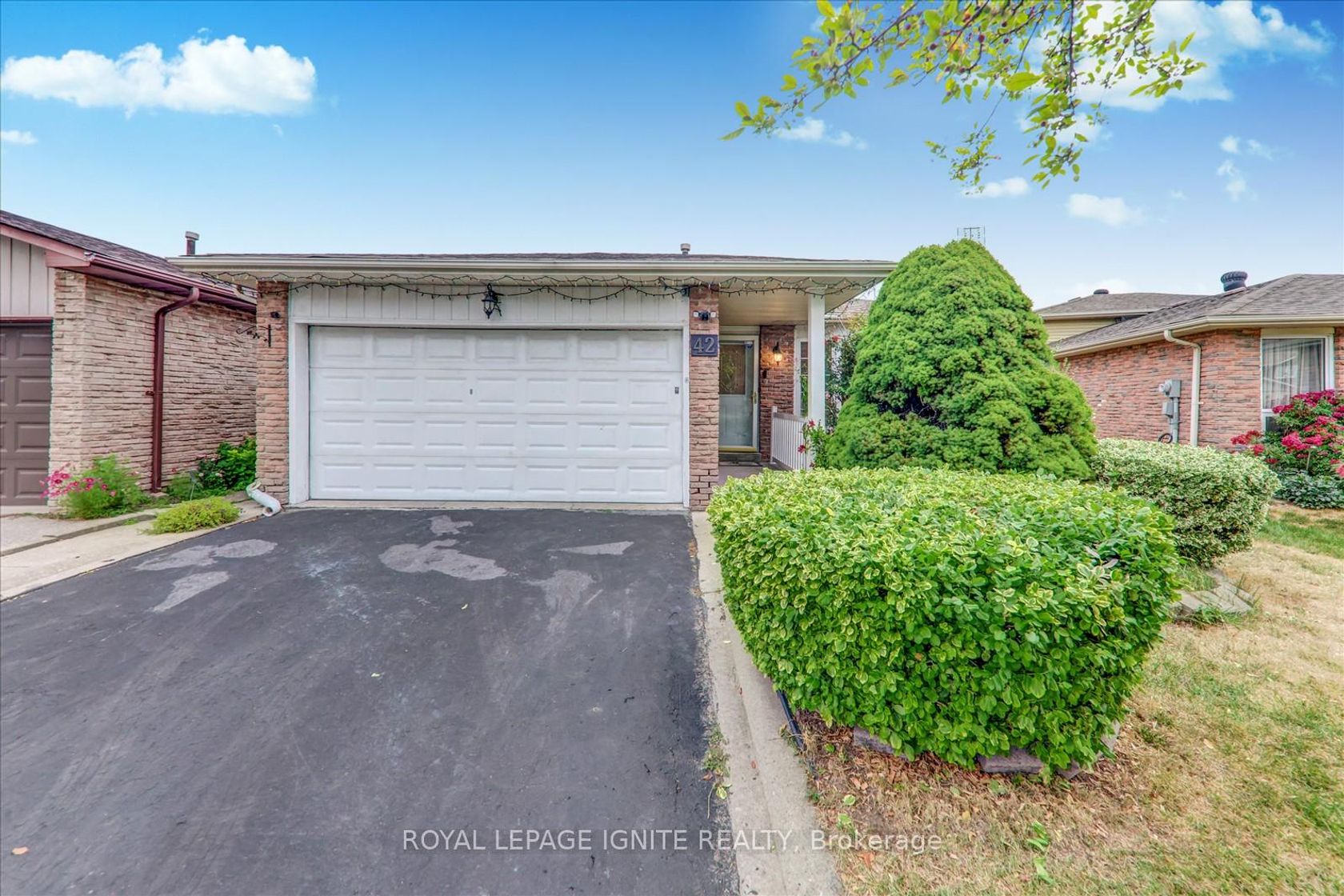 42 Fireside Drive, Rouge E11, Toronto by Loree Meneguzzi Real Estate 42 Fireside Drive, Rouge E11, Toronto