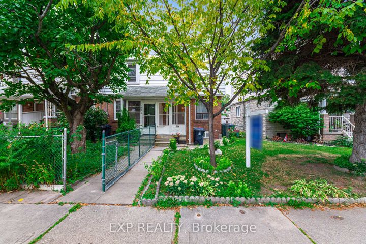 Photo 2 at 214 Silverthorn Avenue, Pellam Park, Toronto