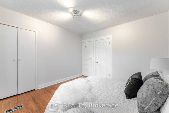Photo 22 at 214 Silverthorn Avenue, Pellam Park, Toronto