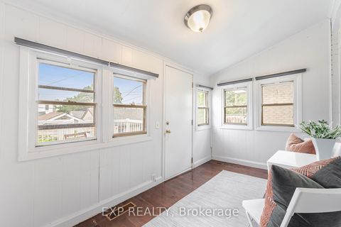 Photo 15 at 214 Silverthorn Avenue, Pellam Park, Toronto
