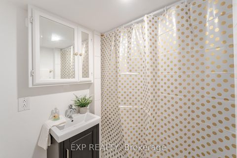 Photo 34 at 214 Silverthorn Avenue, Pellam Park, Toronto