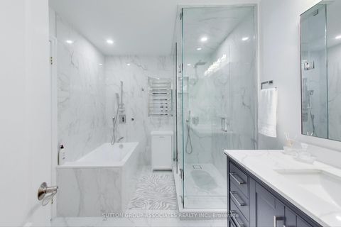 Photo 22 at 15B Robina Avenue, Oakwood Village, Toronto