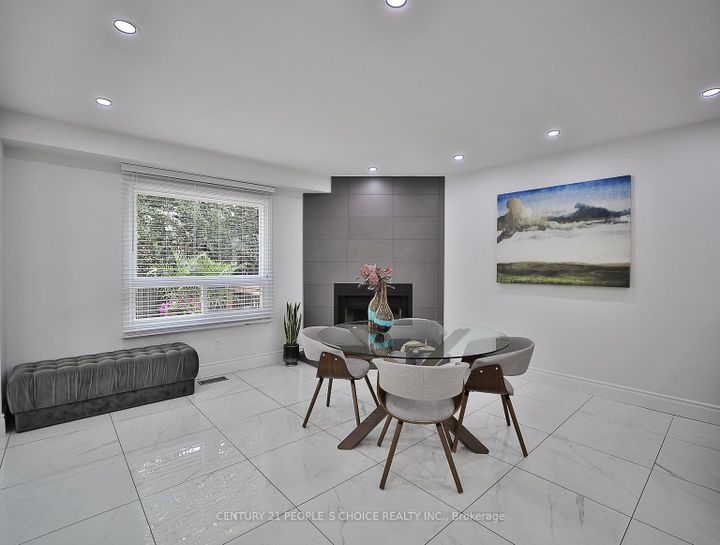 Photo 9 at 3596 Nutcracker Drive, Lisgar, Mississauga