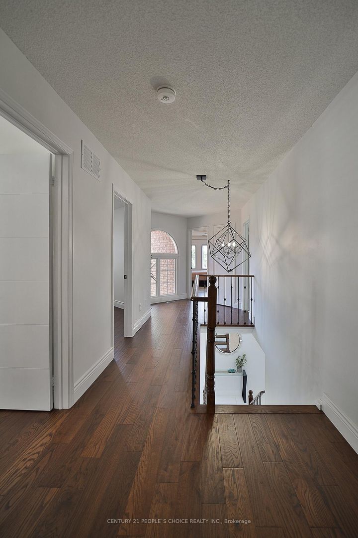 Photo 10 at 3596 Nutcracker Drive, Lisgar, Mississauga