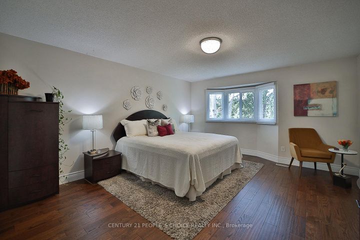 Photo 12 at 3596 Nutcracker Drive, Lisgar, Mississauga