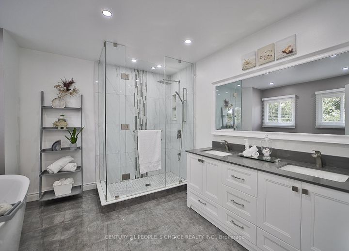 Photo 13 at 3596 Nutcracker Drive, Lisgar, Mississauga