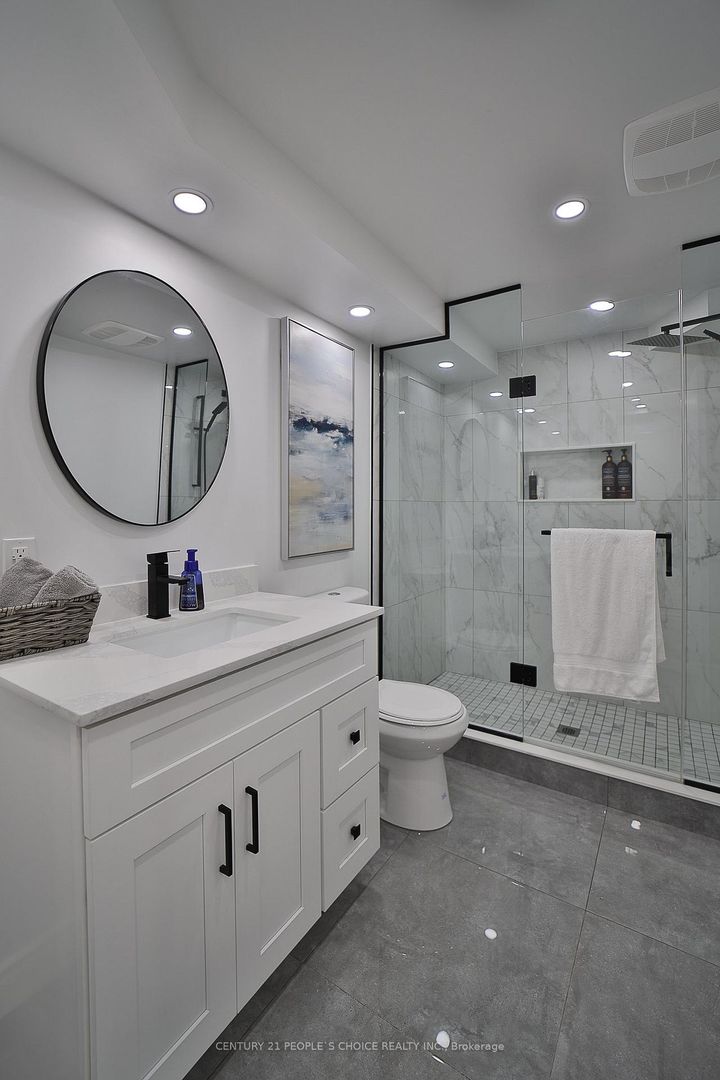 Photo 21 at 3596 Nutcracker Drive, Lisgar, Mississauga