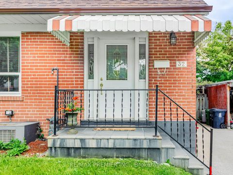 Photo 2 at 32 Genthorn Avenue, Kipling, Toronto