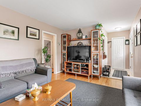 Photo 6 at 32 Genthorn Avenue, Kipling, Toronto